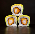 Uramaki roll de aguacate